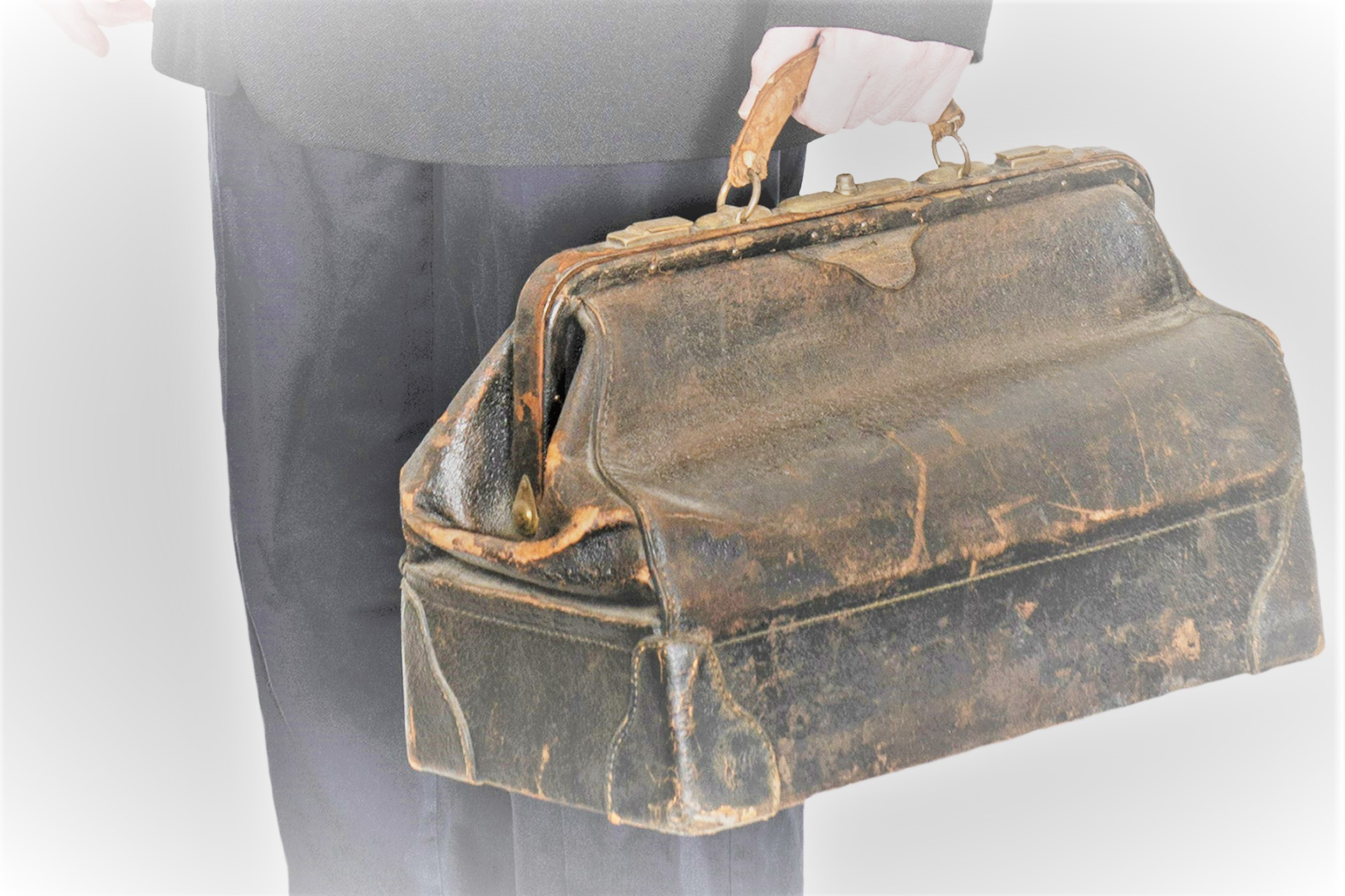 Physicians medical bag 